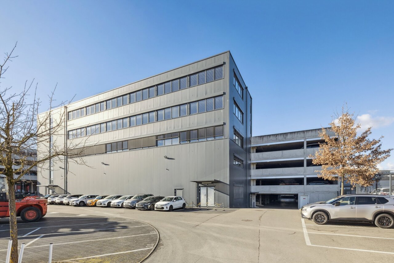 920m² office, photo 3 of 3