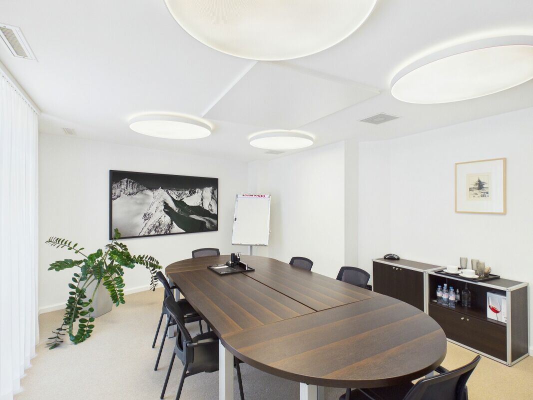 155m² office