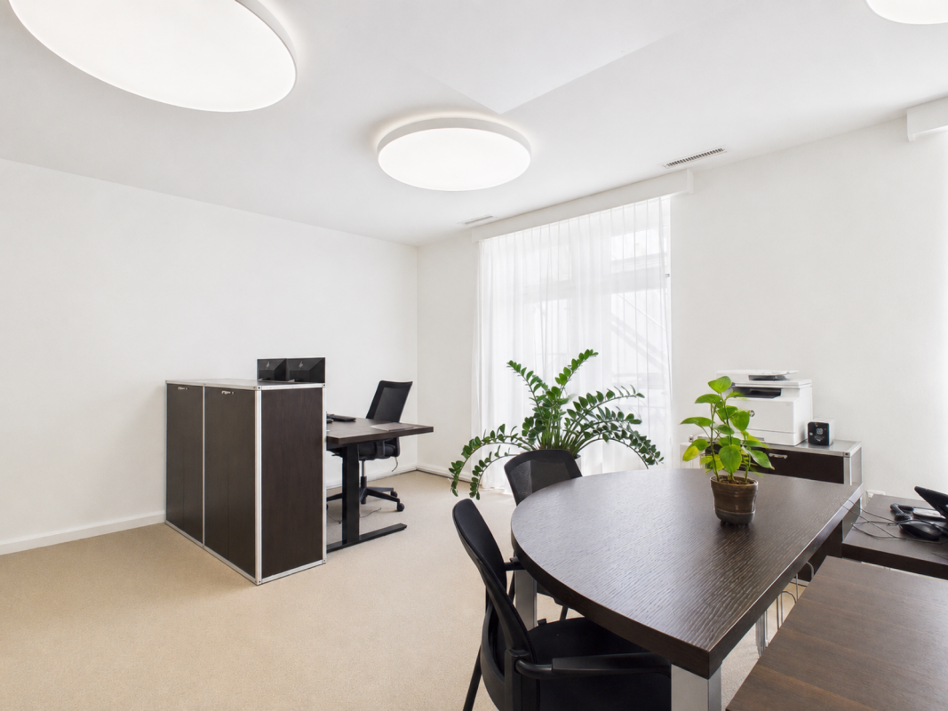 155m² office