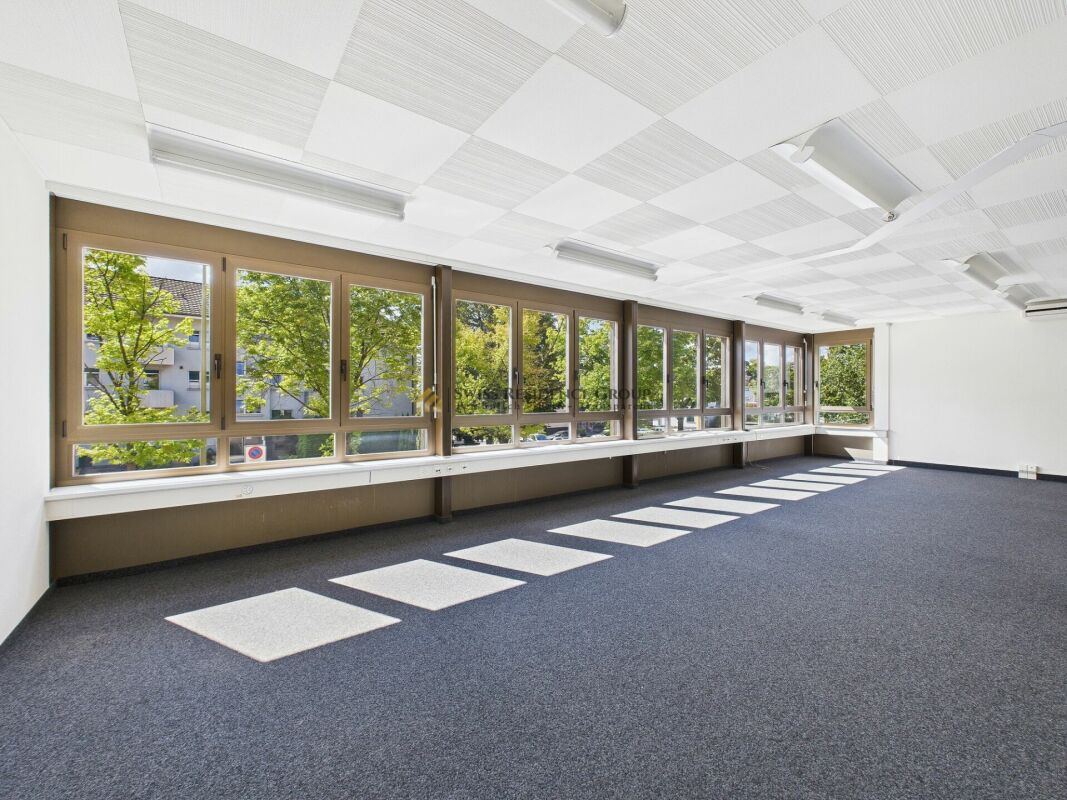 Ufficio di 30m², foto 1 di 7