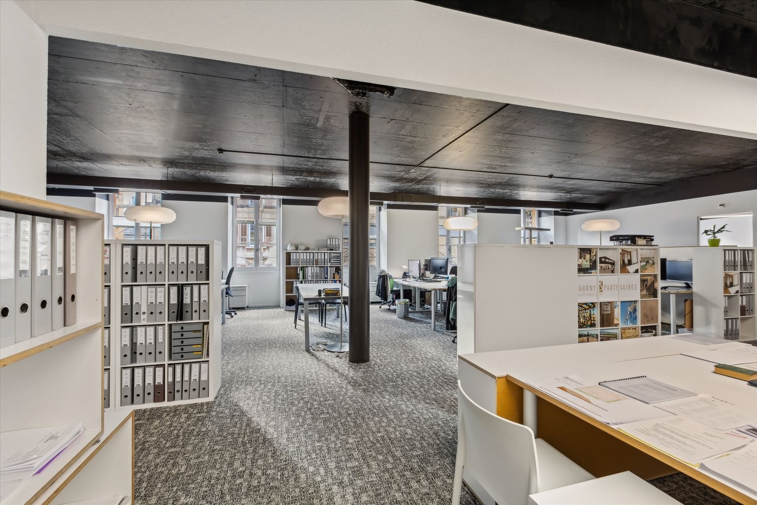 250m² Büro