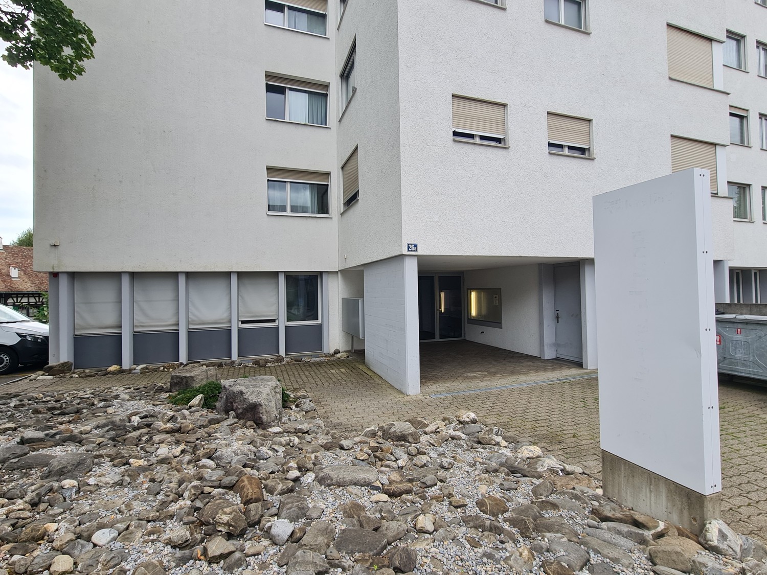 170m² office