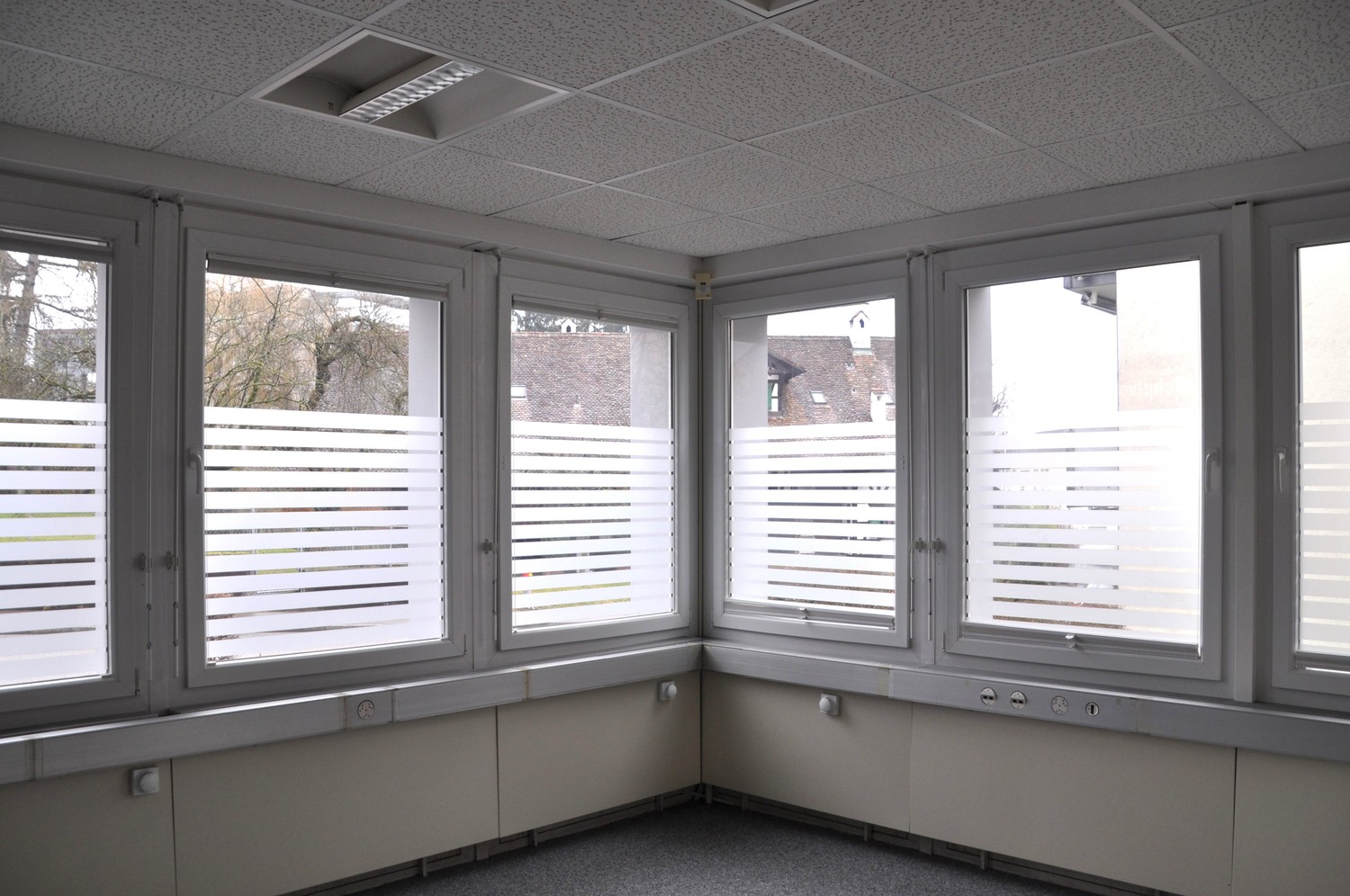 170m² office