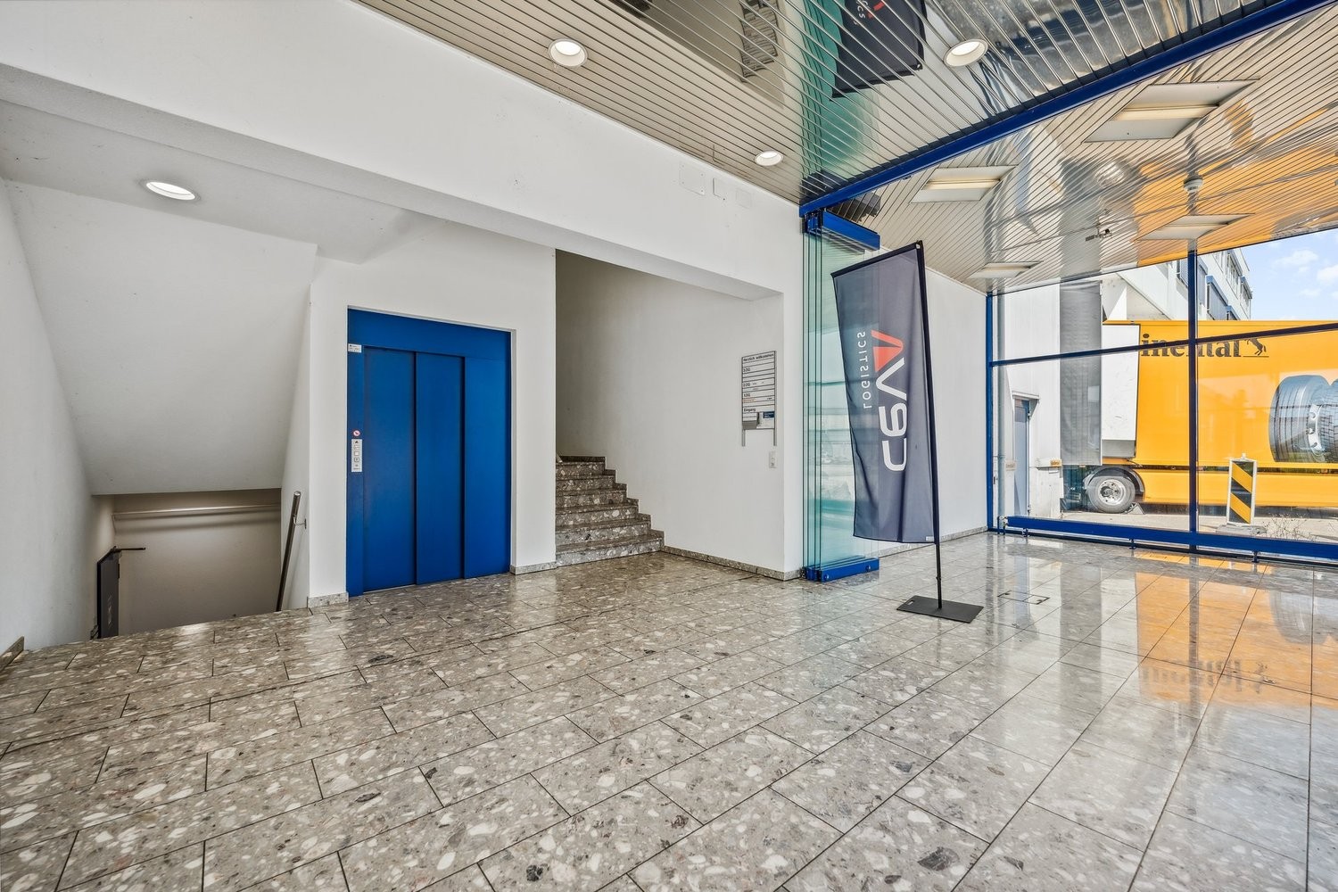 815m² office, Foto 7 von 9