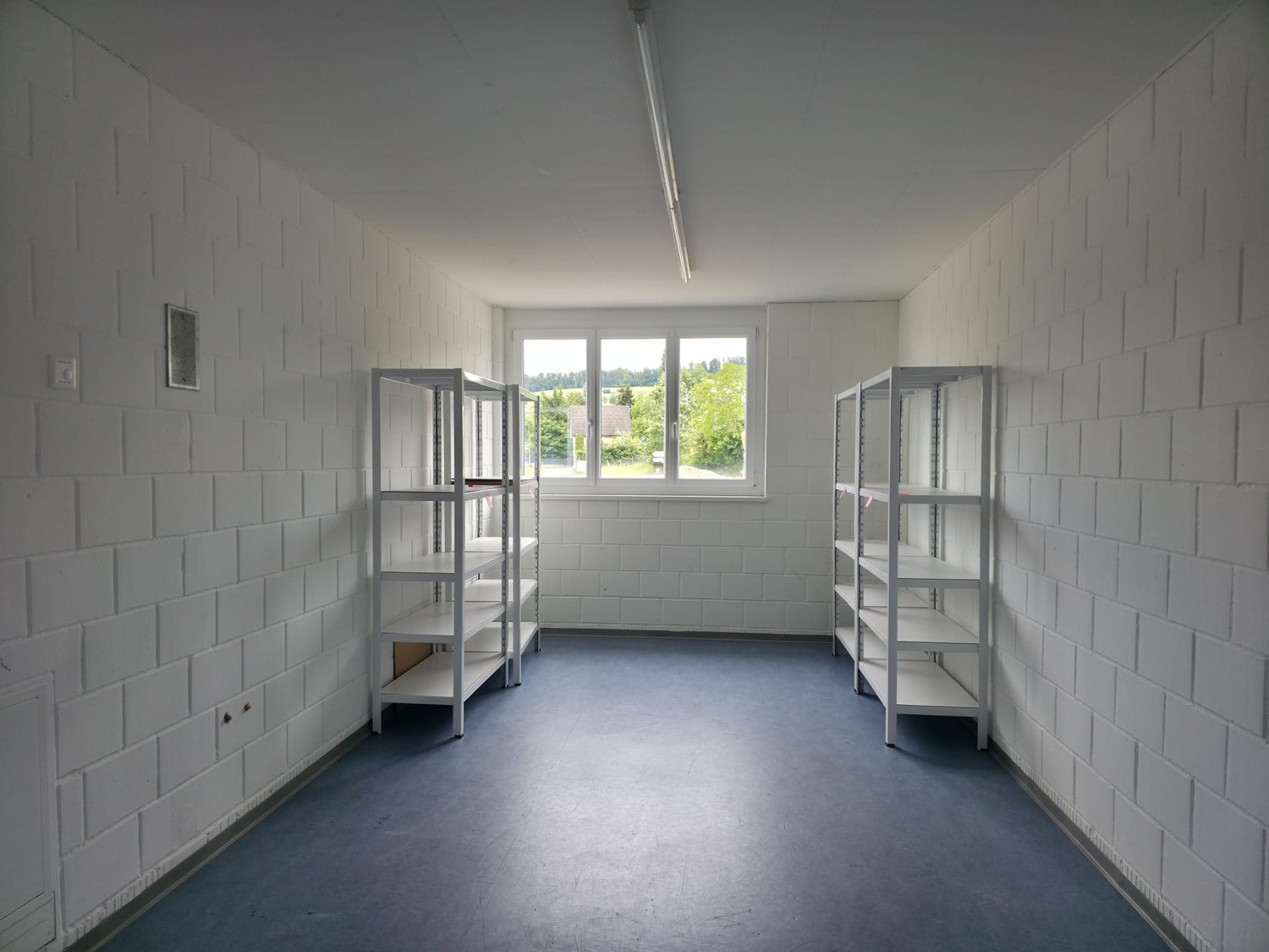 198m² commercial