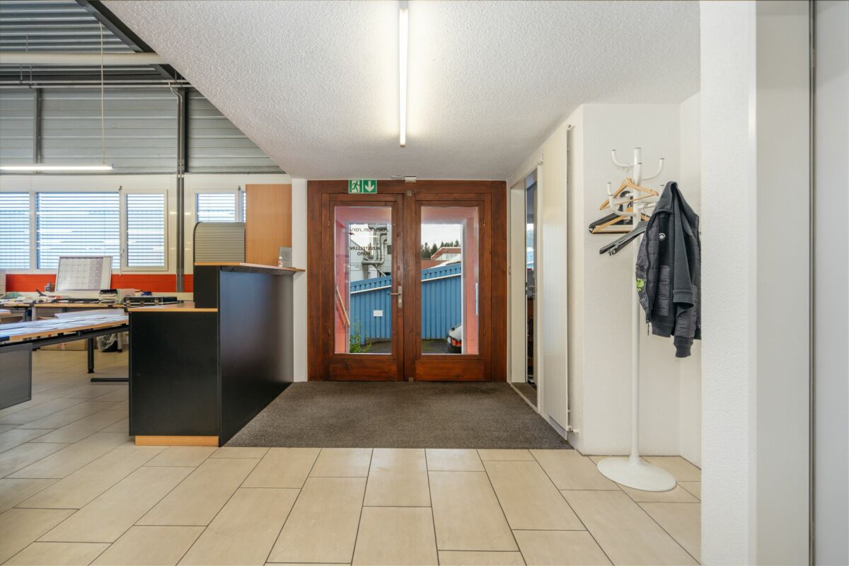 Fabbrica di 915m²