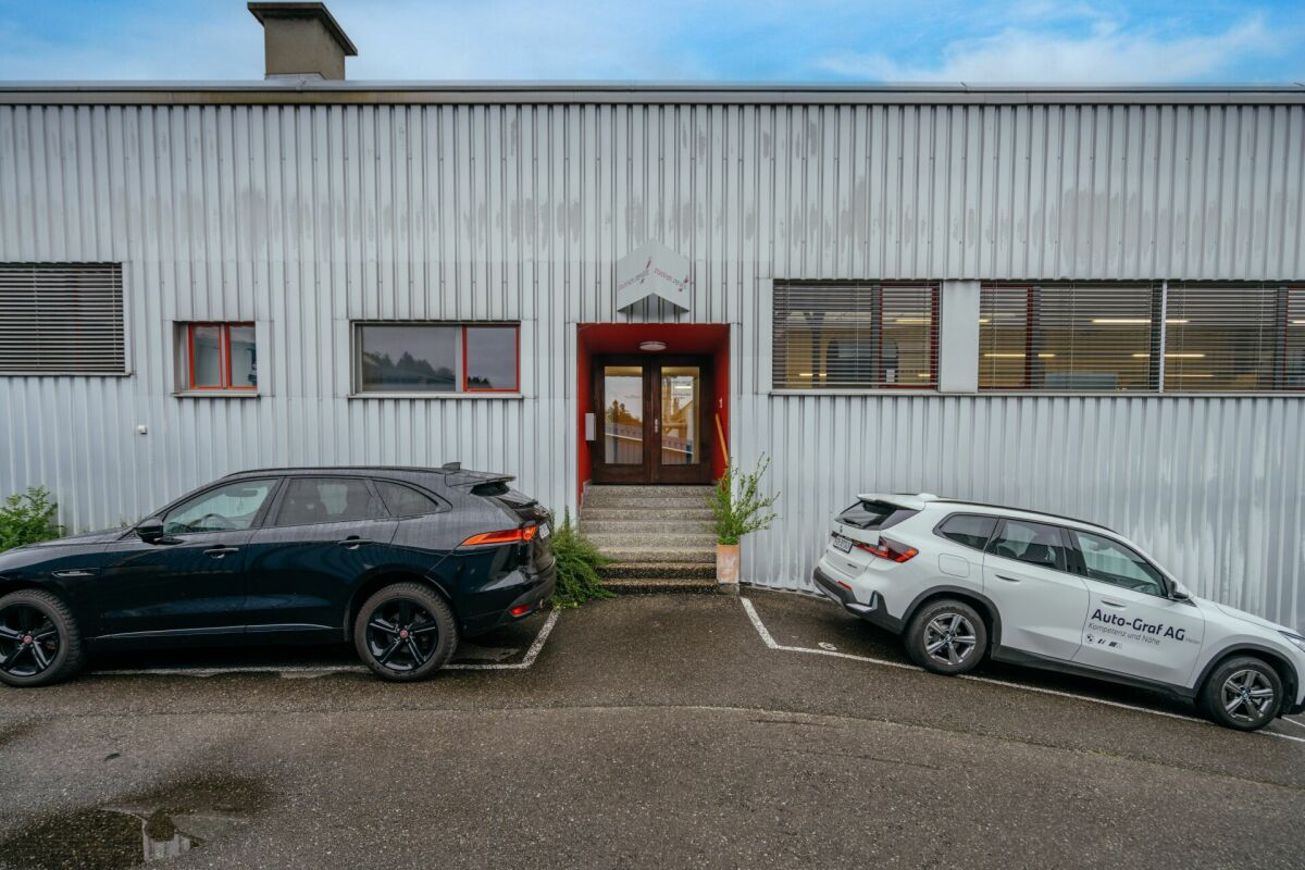 Fabbrica di 915m²