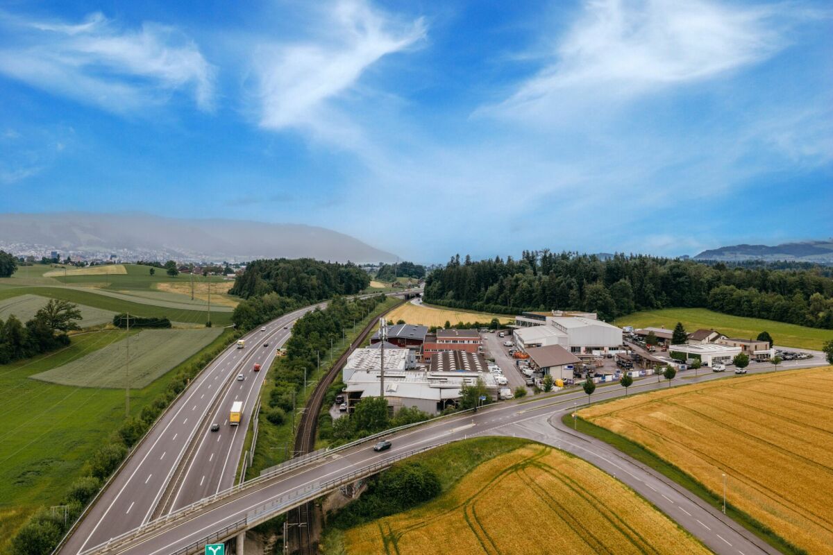 Fabbrica di 915m²