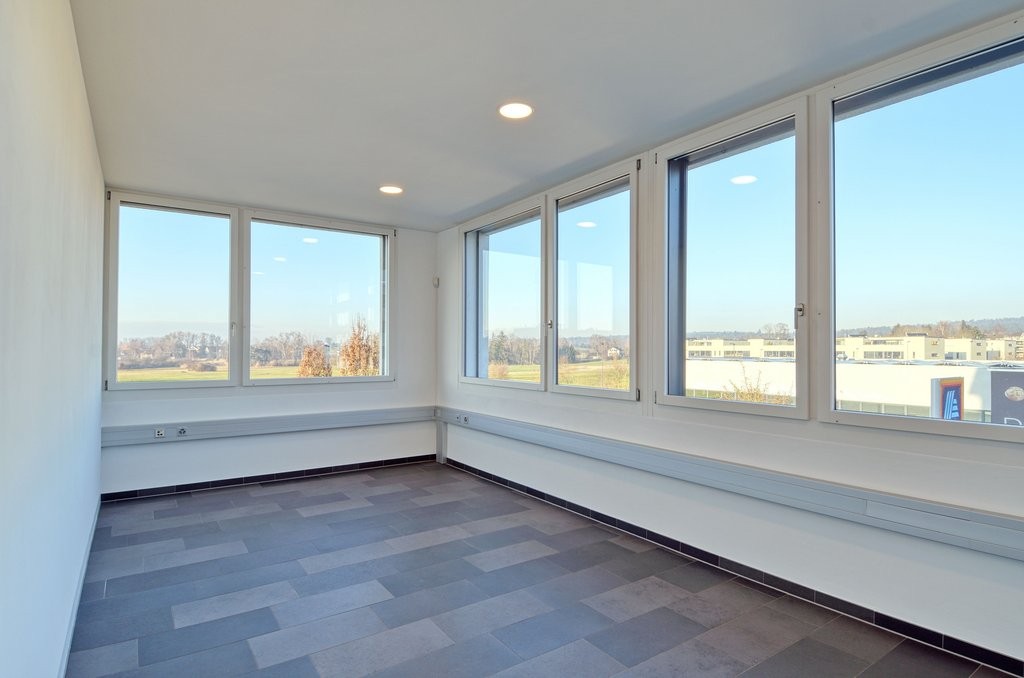 278m² office