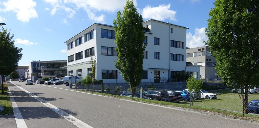 278m² office