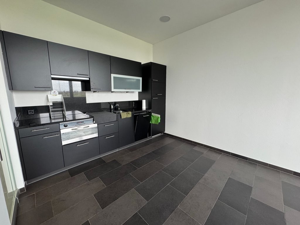 278m² office
