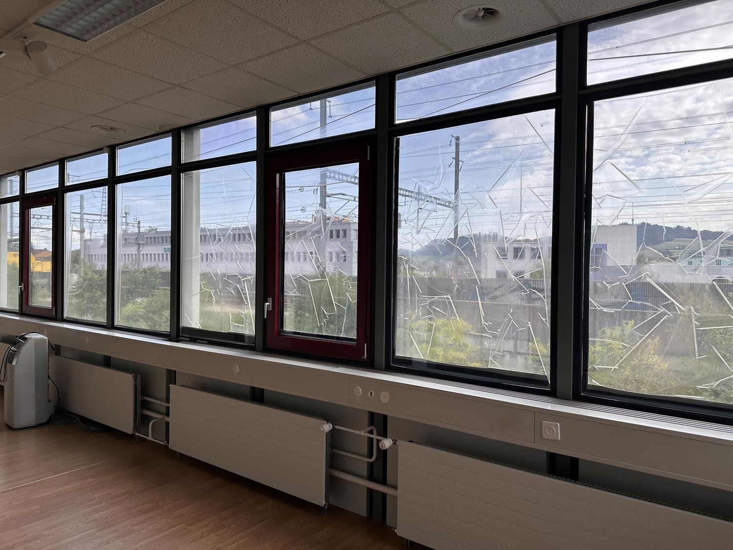 86m² office