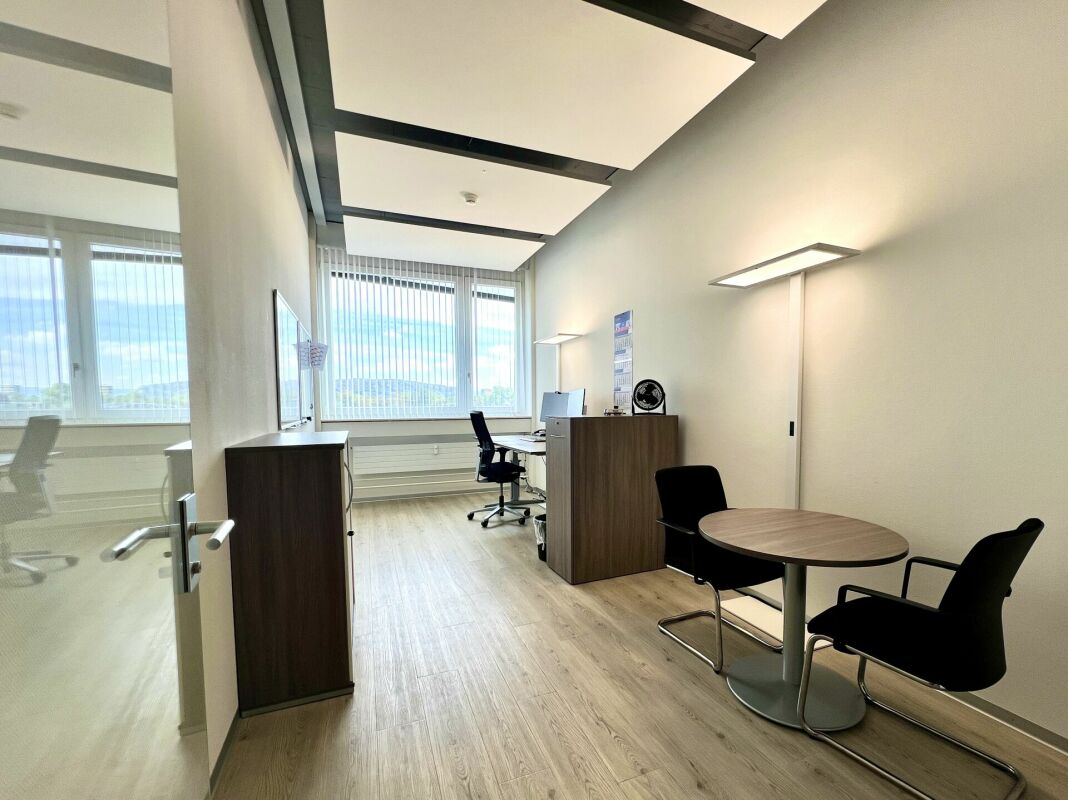 396m² office, photo 6 of 10