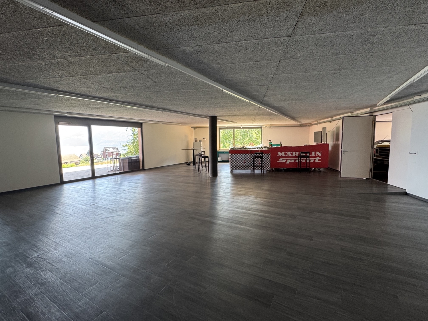 186m² commercial