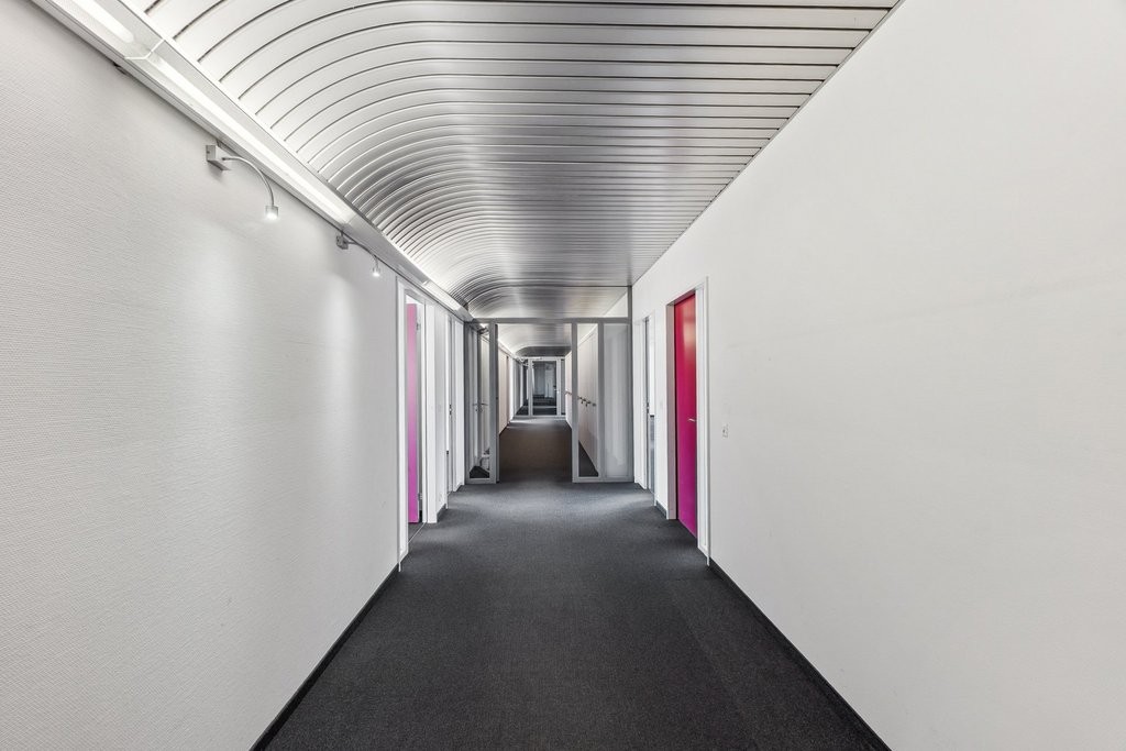 1256m² commercial