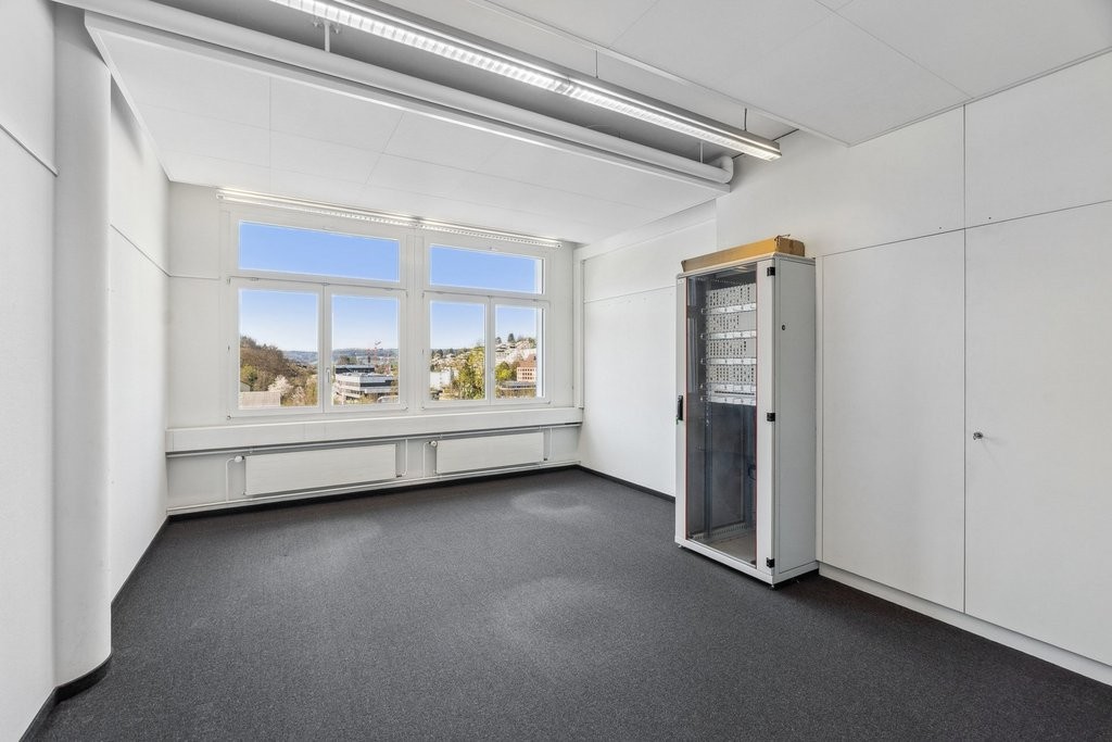 1256m² commercial