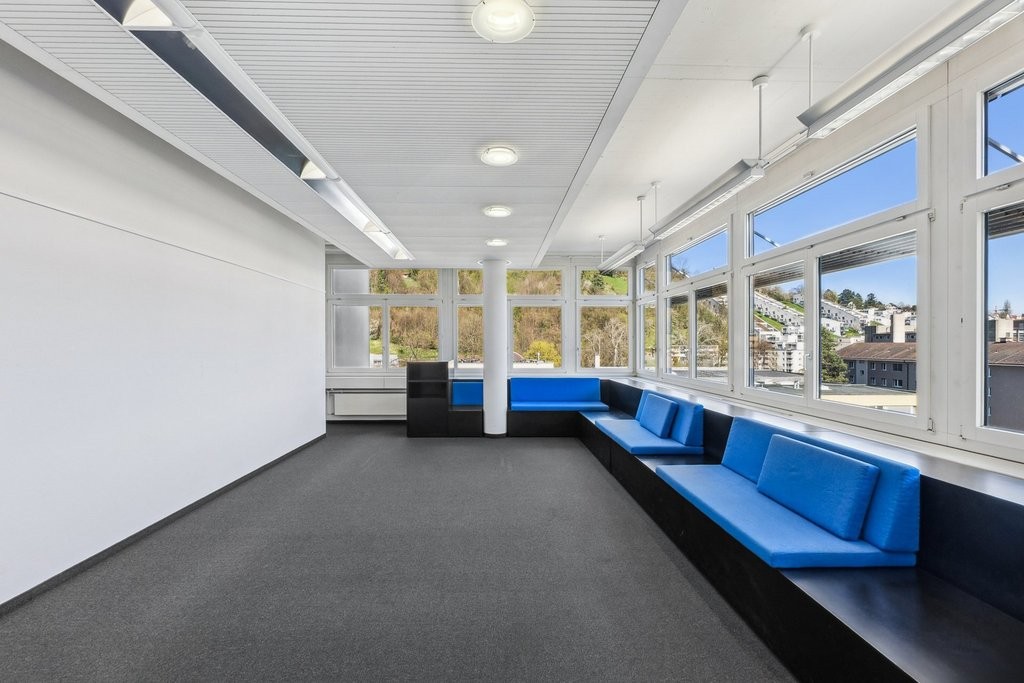 1256m² commercial