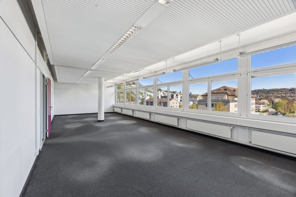 1256m² commercial