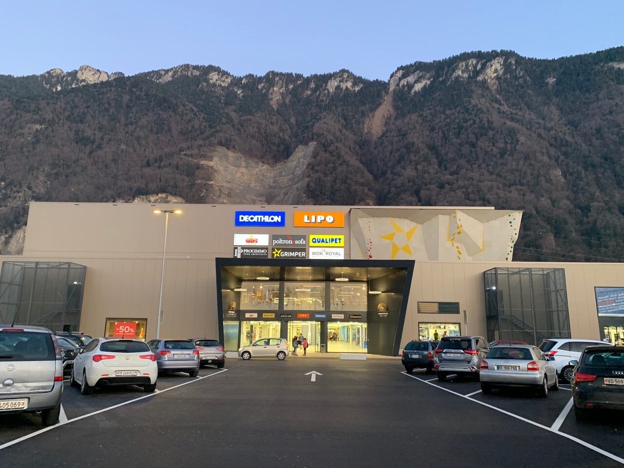 1280m² Gewerbe, Foto 1 von 3