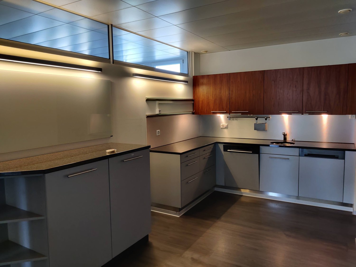 488m² Büro, Foto 5 von 5