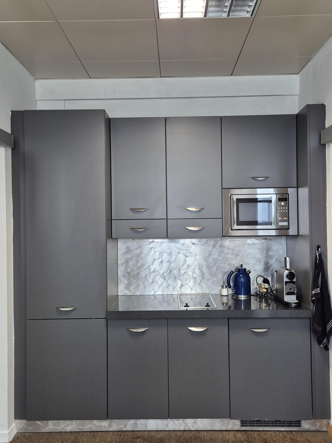 97m² office
