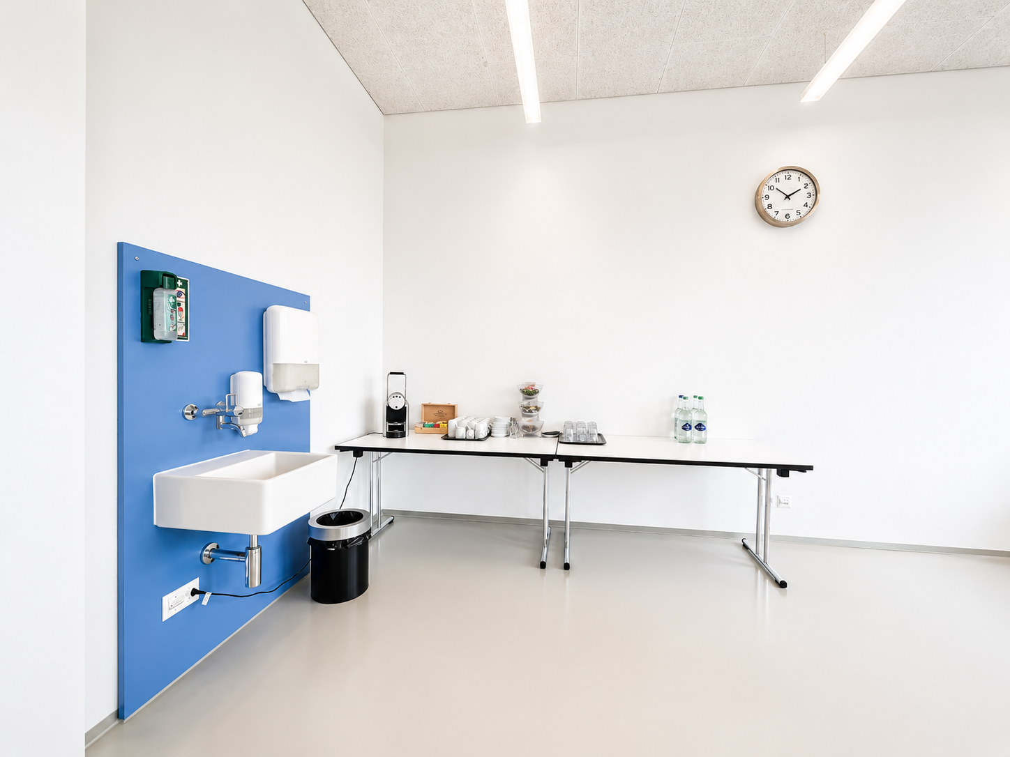 Commercial, Foto 4 von 4