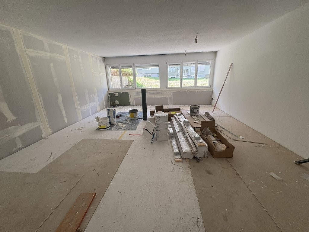 75m² office