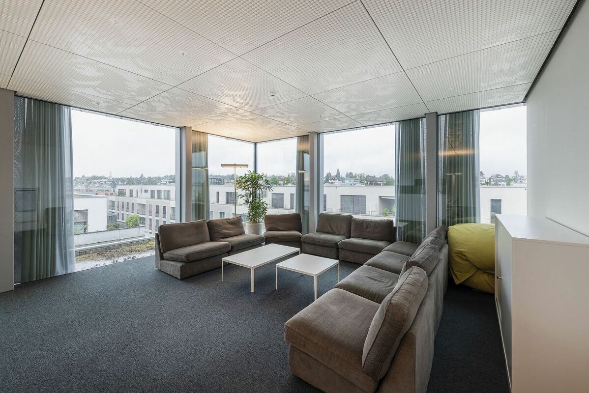 7420m² office