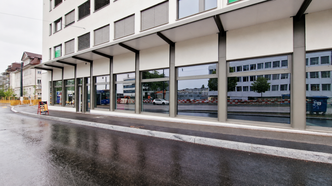 267m² Büro, Foto 2 von 7