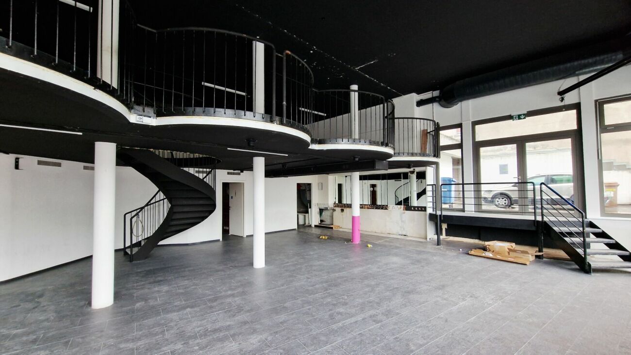 267m² Büro, Foto 1 von 7