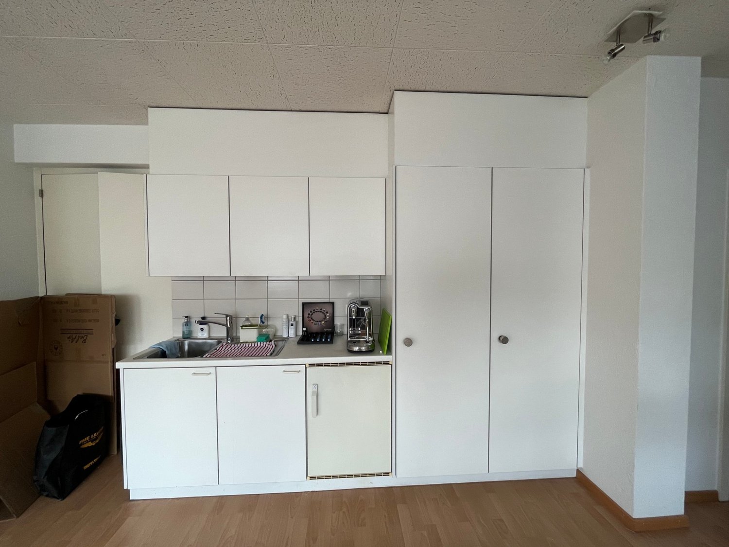 102m² commercial