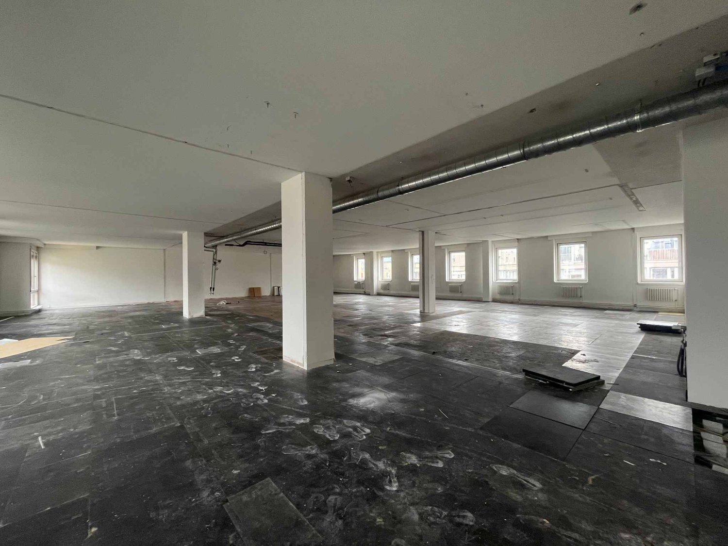 120m² Büro, Foto 5 von 10