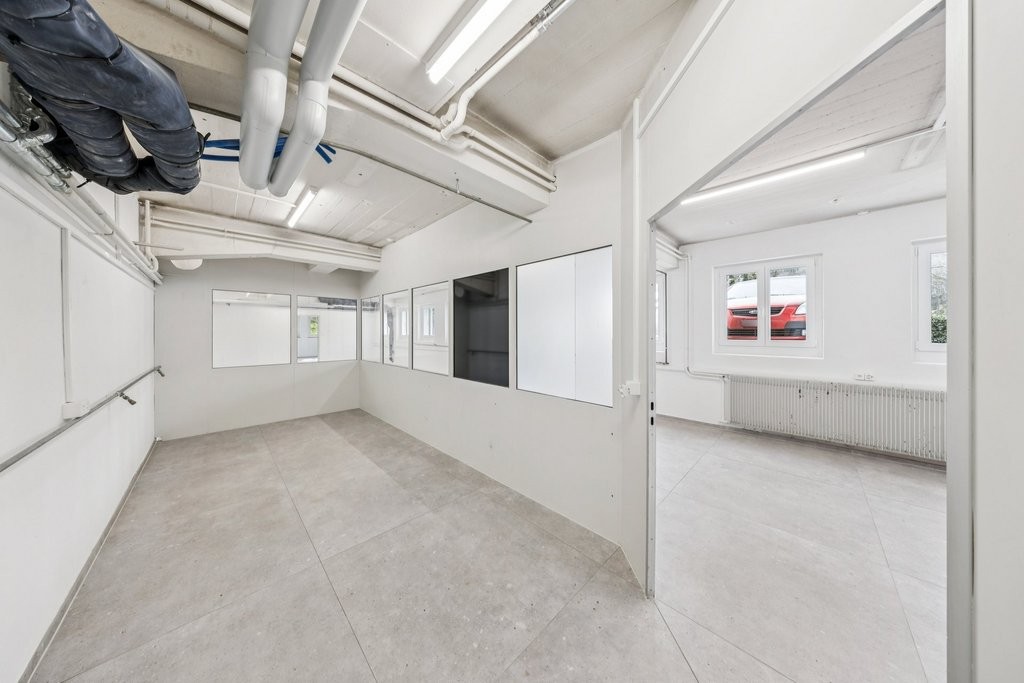 130m² commerciale, foto 6 di 10