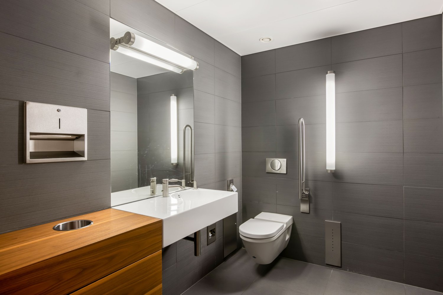 246m² office, photo 4 of 5