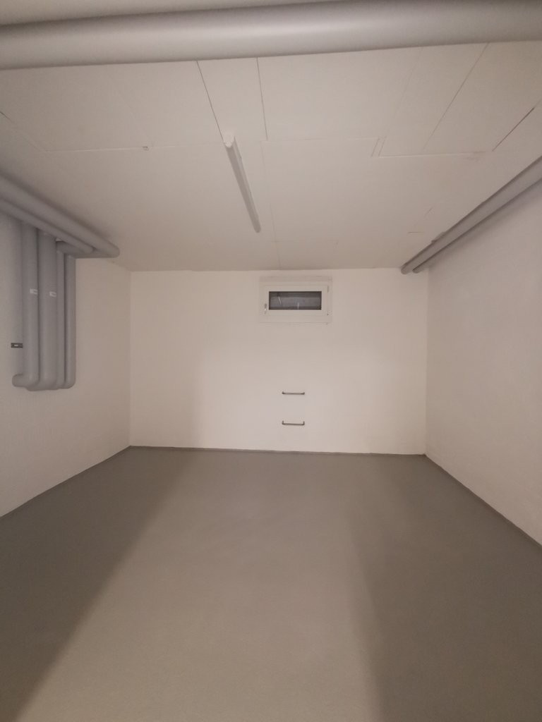 16m² storage room