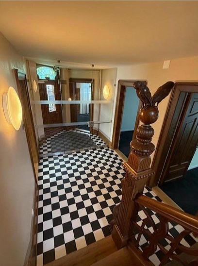 356m² office