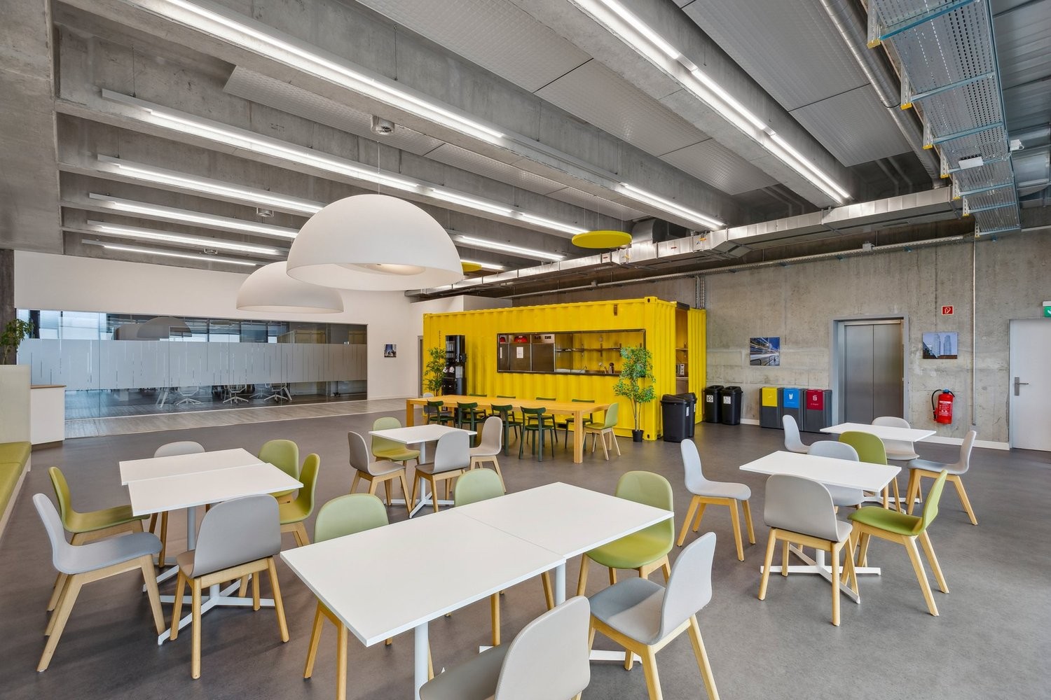 726m² Wohn- / Geschäftsgebäude, Foto 6 von 6