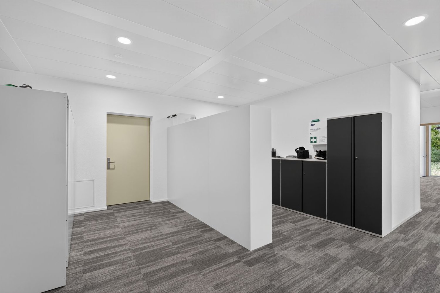 287m² commercial, Foto 1 von 10