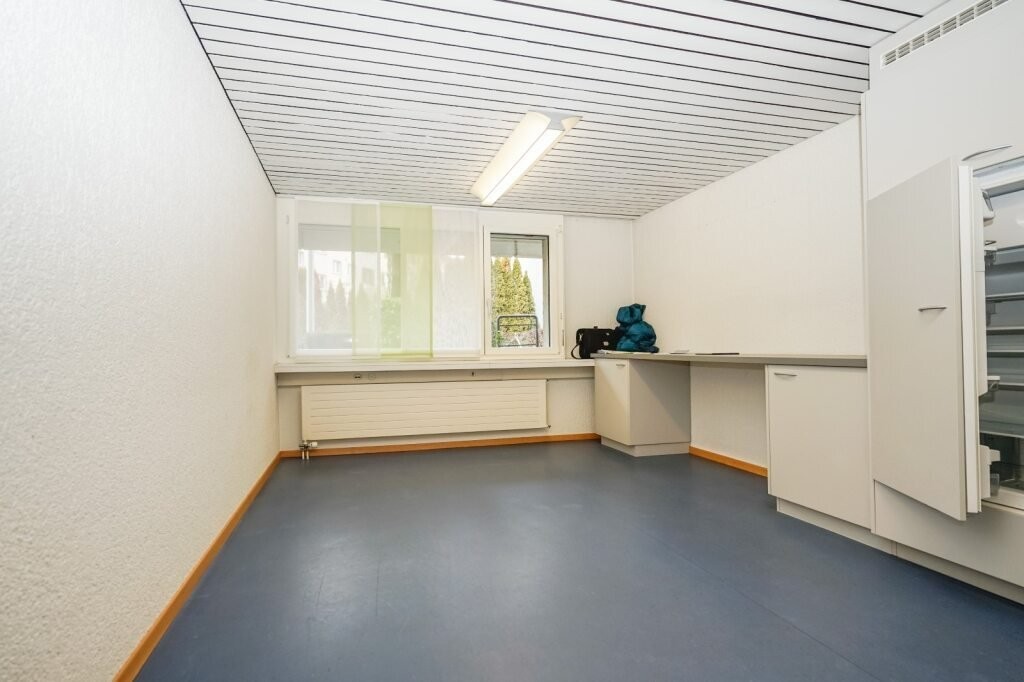 117m² office