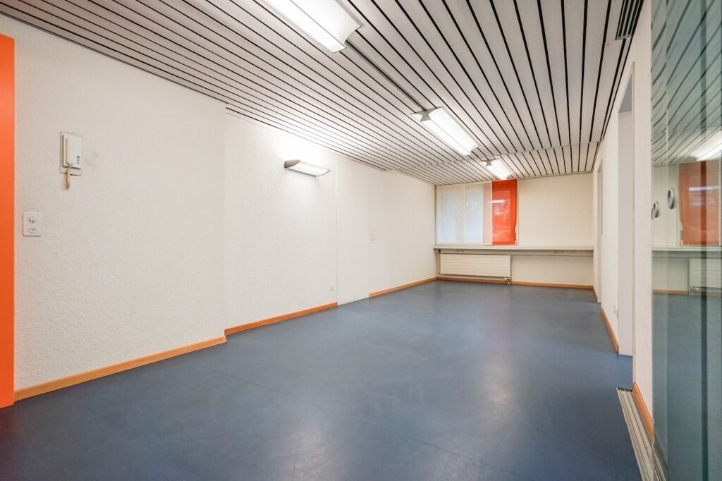 117m² office