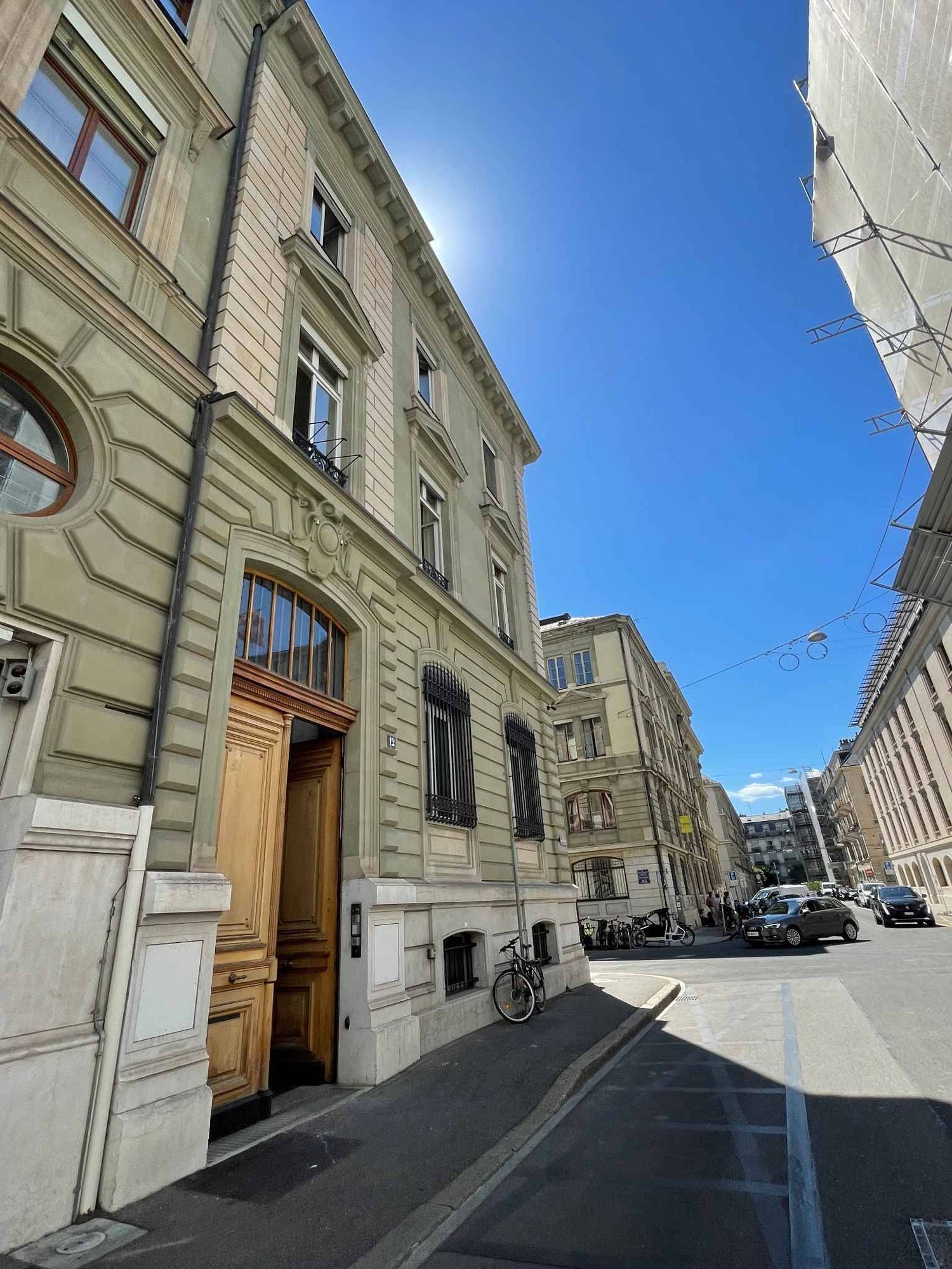 1300m² Büro, Foto 1 von 10