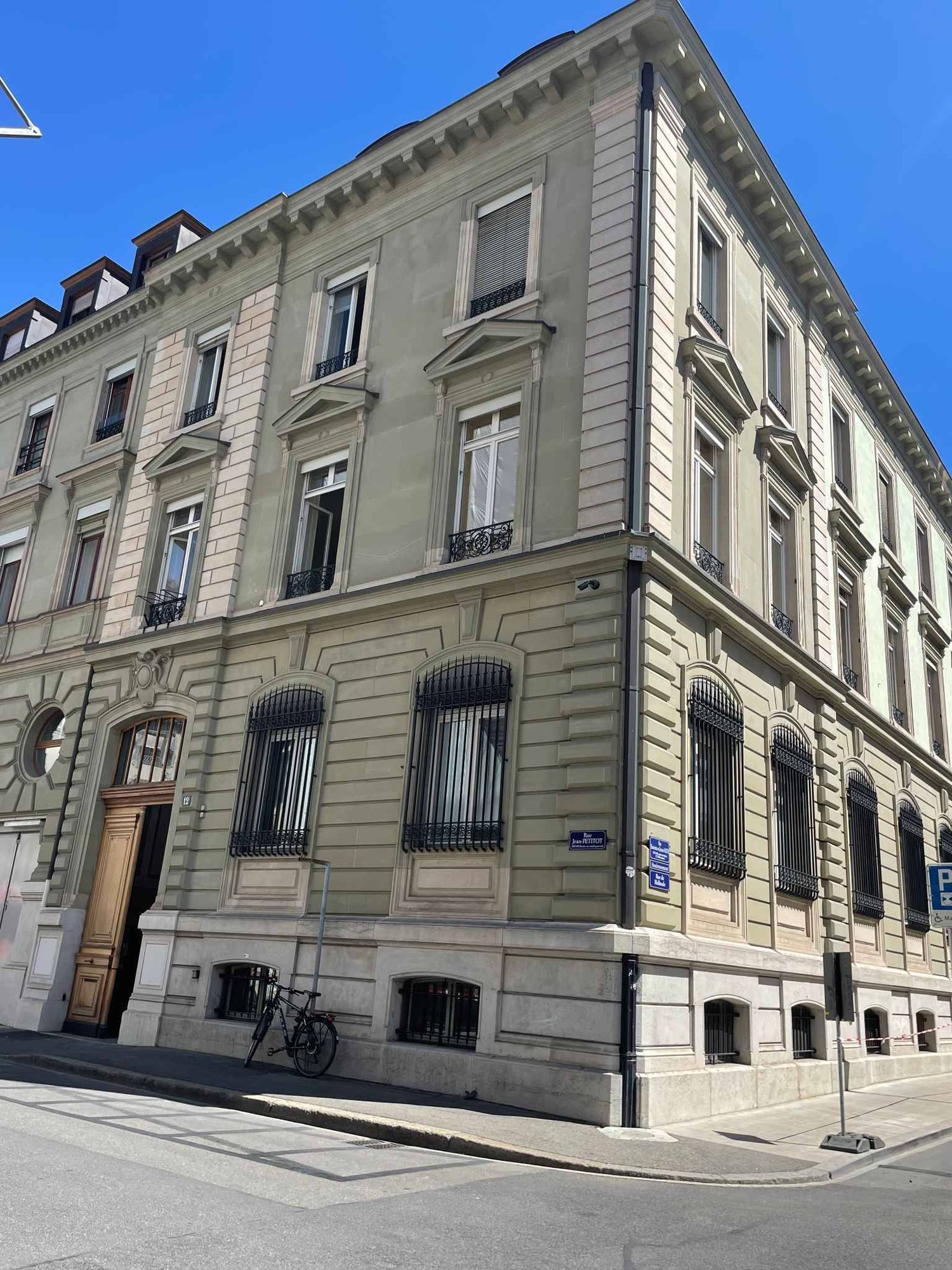 1300m² Büro, Foto 2 von 10