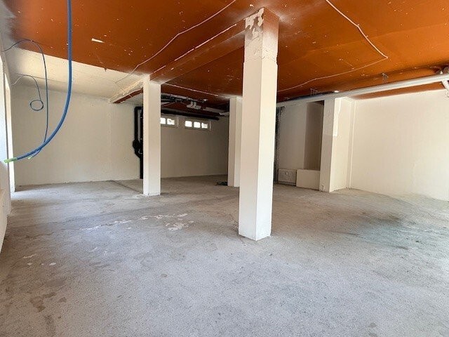 128m² Laden