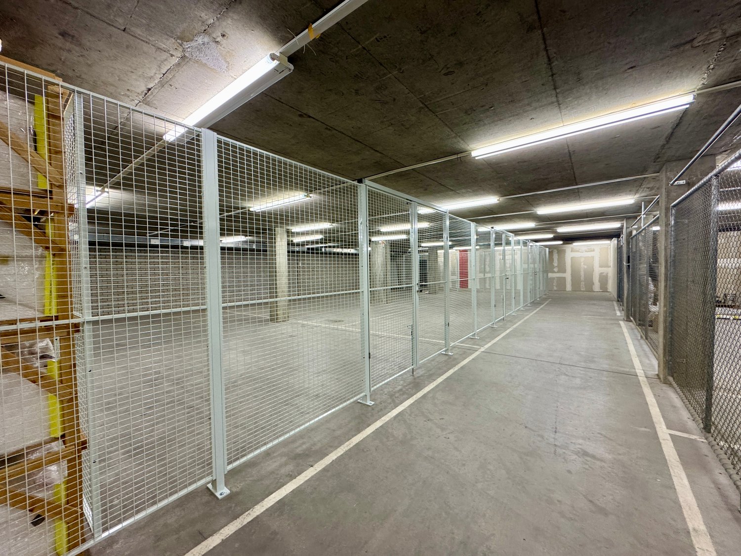 48m² storage room