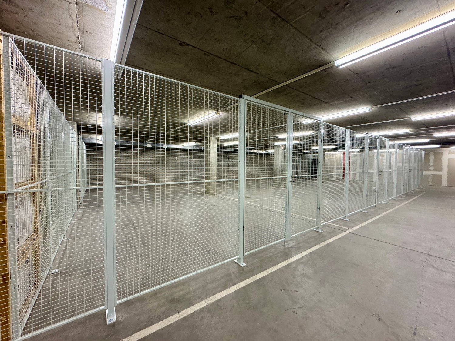 48m² storage room