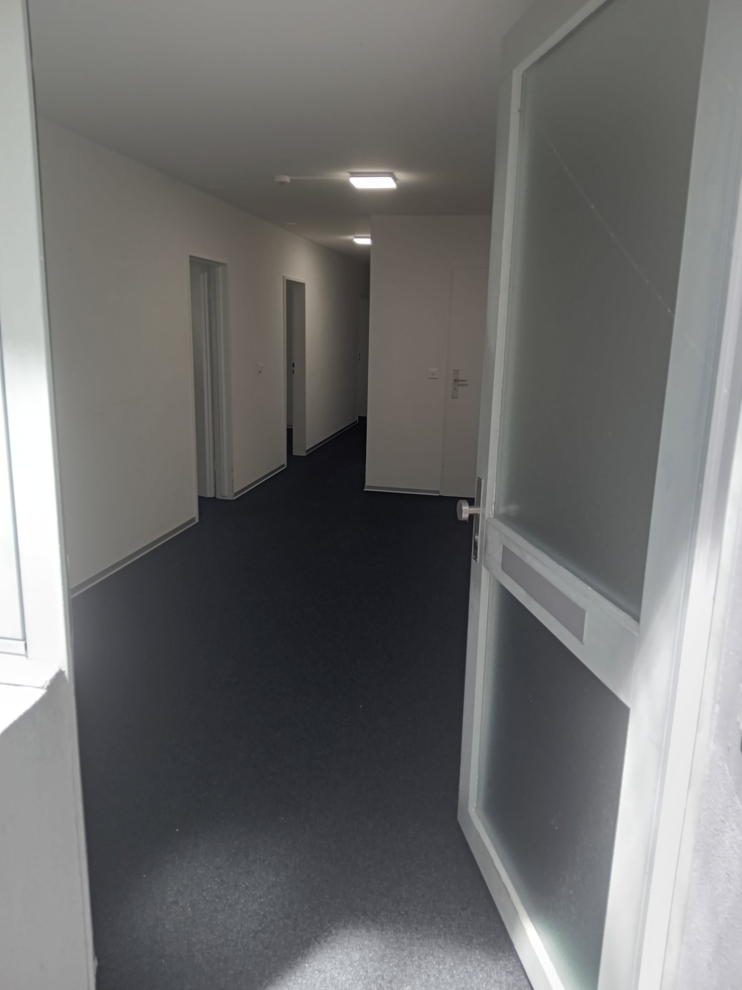 121m² office