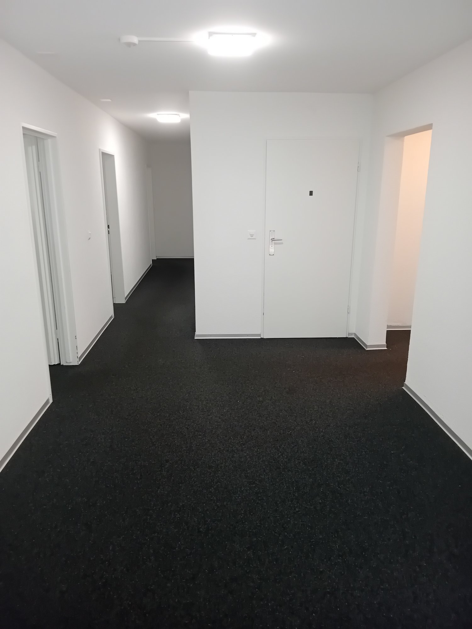121m² office