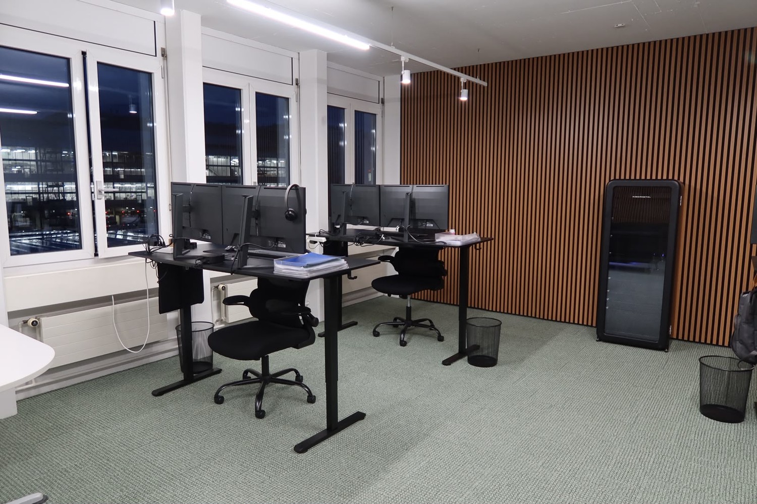 Office, Foto 1 von 10