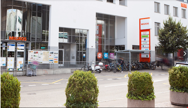 175m² shop