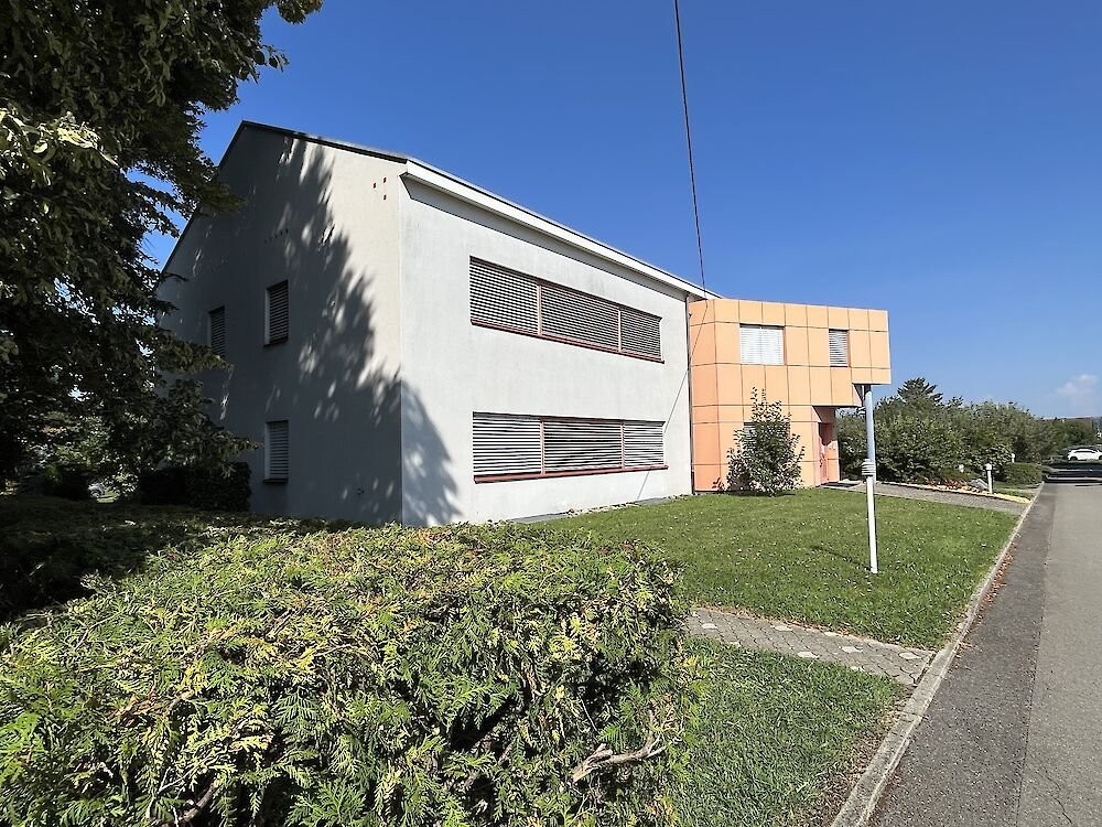 Commercial, Foto 2 von 10